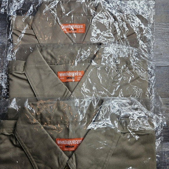 Whataburger Men's Khaki Uniform Shirt Button Down NEW - Picture 4 of 4